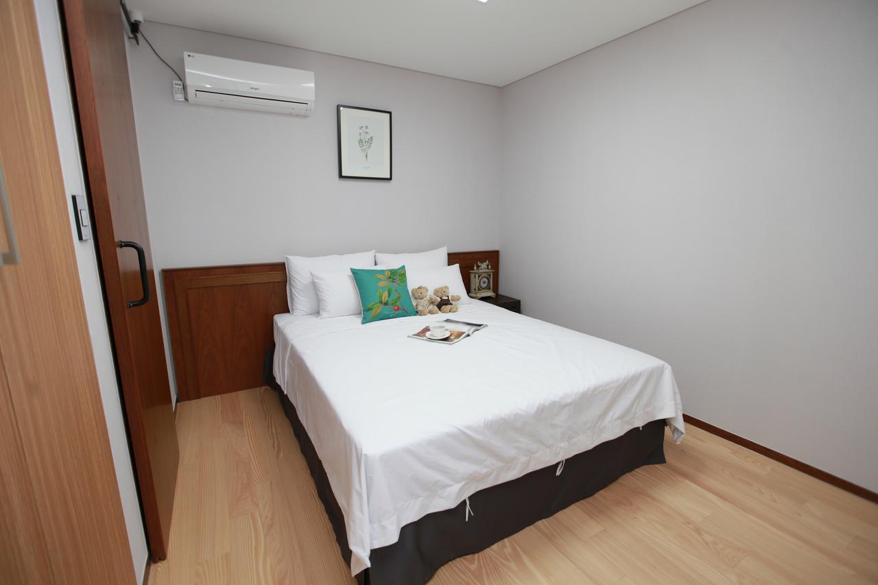 Gite Pension Yeosu Exterior foto